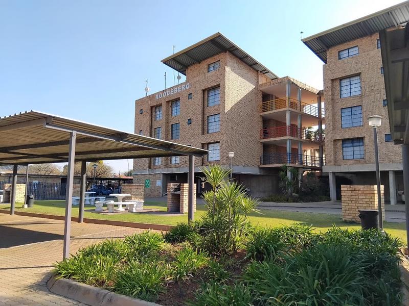 To Let 2 Bedroom Property for Rent in Kannoniers Park North West